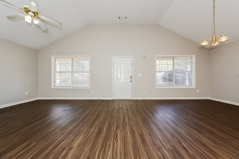 1,690/Mo, 3985 Cypress Pointe Union City, GA 30291 Living Room View