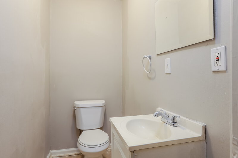1,475/Mo, 730 Parker St Villa Rica, GA 30180 Bathroom View
