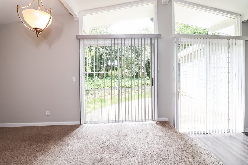 2,325/Mo, 4509 E KINGS POINT CIR Atlanta, GA 30338 Dining Room View 2