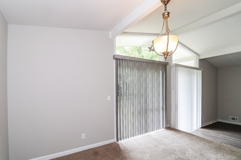 2,325/Mo, 4509 E KINGS POINT CIR Atlanta, GA 30338 Dining Room View 3