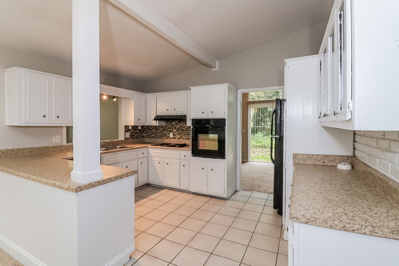 2,325/Mo, 4509 E KINGS POINT CIR Atlanta, GA 30338 Kitchen View