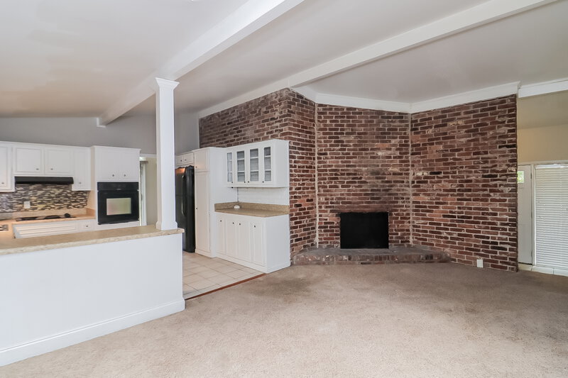 2,325/Mo, 4509 E KINGS POINT CIR Atlanta, GA 30338 Family Room View