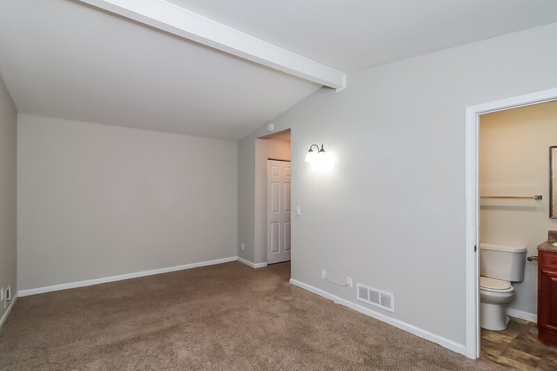 2,325/Mo, 4509 E KINGS POINT CIR Atlanta, GA 30338 Main Bedroom View 2