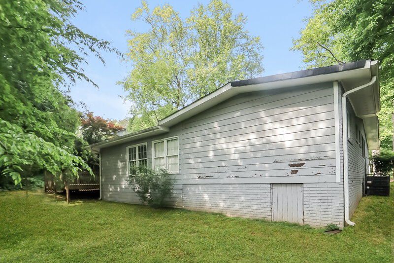 2,325/Mo, 4509 E KINGS POINT CIR Atlanta, GA 30338 Rear View