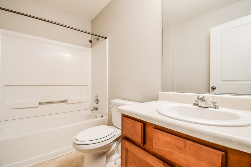 2,760/Mo, 54 Camden Wy Fairburn, GA 30213 Bathroom View