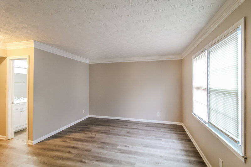 1,315/Mo, 1717 Salem Woods Dr SE Unit A Conyers, GA 30013 Living Room View 2