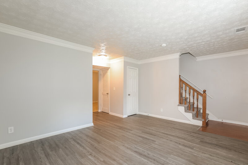 2,110/Mo, 1717 Salem Woods Dr SE Unit B Conyers, GA 30013 Living Room View 2