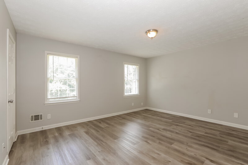 2,110/Mo, 1717 Salem Woods Dr SE Unit B Conyers, GA 30013 Main Bedroom View