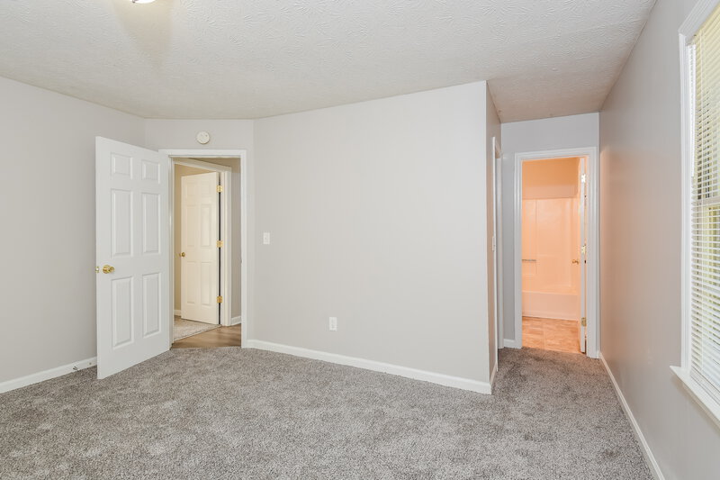 1,700/Mo, 5976 Lake Lanier Heights Rd Buford, GA 30518 Main Bedroom View