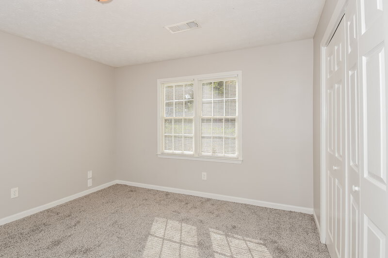 1,700/Mo, 5976 Lake Lanier Heights Rd Buford, GA 30518 Bedroom View