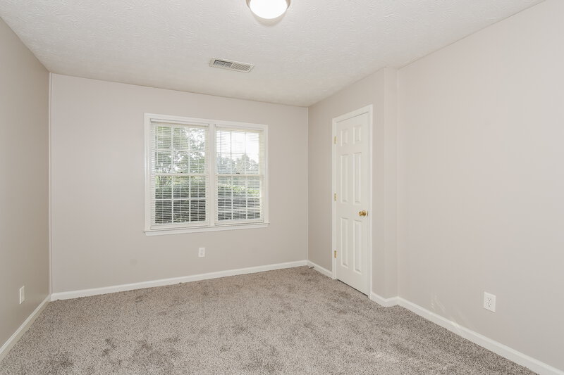 1,700/Mo, 5976 Lake Lanier Heights Rd Buford, GA 30518 Bedroom View 2
