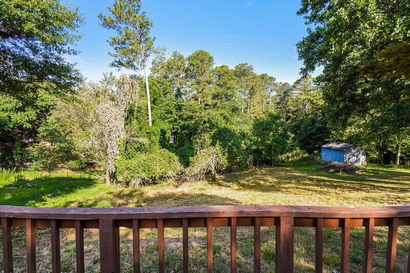 1,700/Mo, 5976 Lake Lanier Heights Rd Buford, GA 30518 Deck View