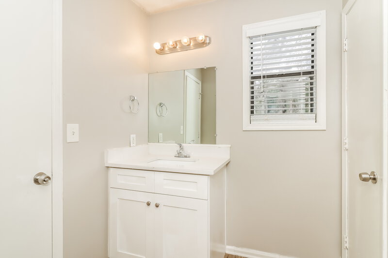 1,495/Mo, 5461 Austell Rd Austell, GA 30106 Bathroom View