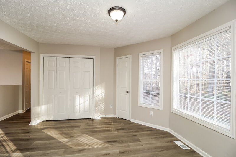 1,600/Mo, 52 Pinnacle Point Wy Rockmart, GA 30153 Dining Room View 2