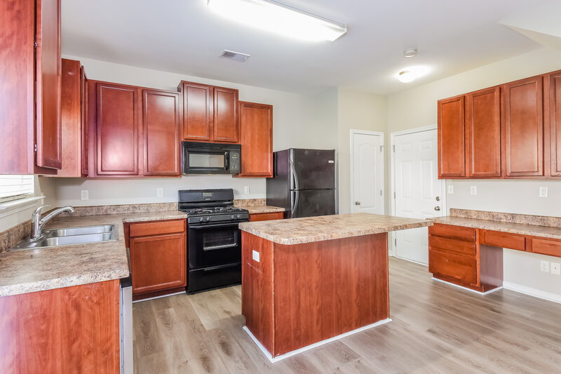 1,830/Mo, 88 Hill Side Way Hiram, GA 30141 Kitchen View