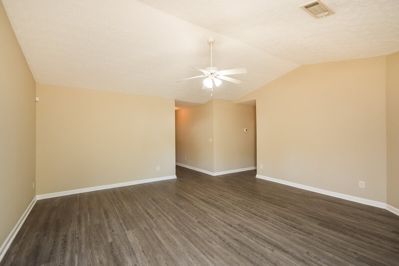 1,735/Mo, 20 Carver Dr Covington, GA 30014 Living Room View 2