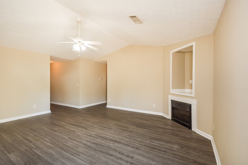 1,735/Mo, 20 Carver Dr Covington, GA 30014 Living Room View 3