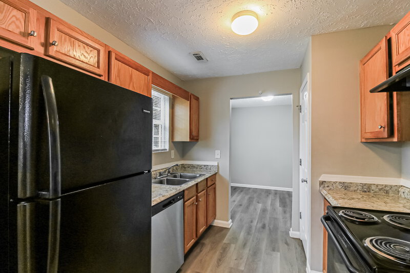 1,775/Mo, 20 Carver Dr Covington, GA 30014 Kitchen View