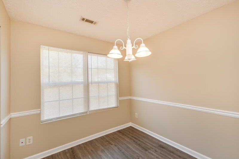 1,735/Mo, 20 Carver Dr Covington, GA 30014 Dining Room View 2