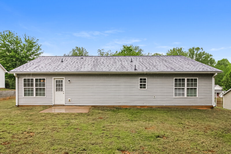 1,775/Mo, 20 Carver Dr Covington, GA 30014 Rear View