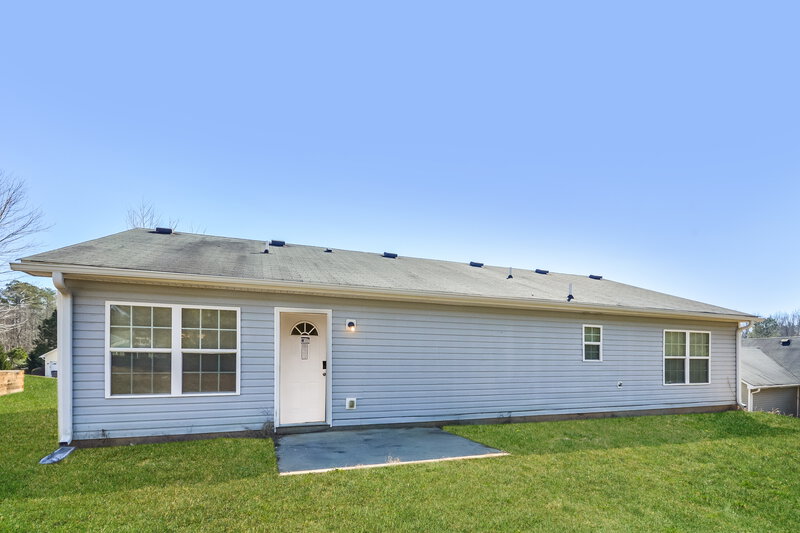 1,735/Mo, 20 Carver Dr Covington, GA 30014 Rear View