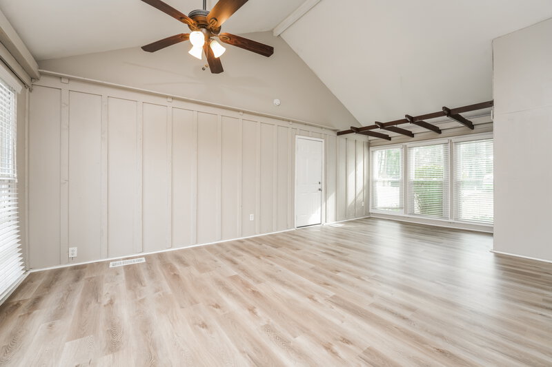 3,200/Mo, 963 ASBOROUGH Court Lithonia, GA 30058 Family Room View