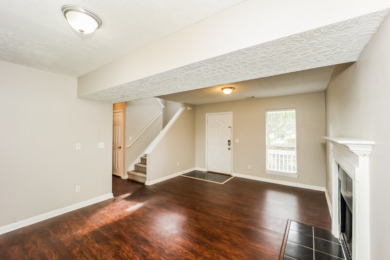 1,875/Mo, 7232 Sandpiper Way Riverdale, GA 30274 Living Room View 2