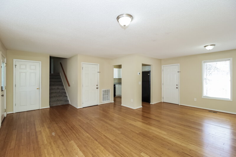 1,665/Mo, 429 Ivy Crest Dr Dallas, GA 30157 Living Room View 2