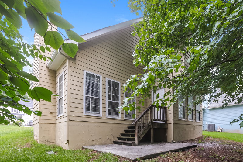 1,830/Mo, 696 Shore Dr Lithonia, GA 30058 Rear View 2