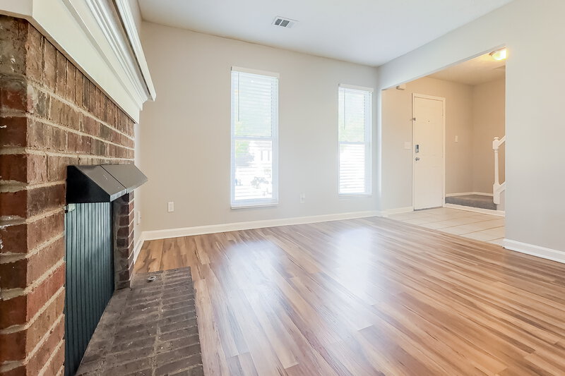 1,820/Mo, 4952 MILLSTONE Walk Stone Mountain, GA 30088 Living Room View