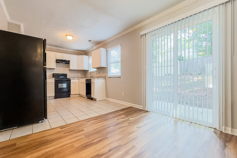 1,820/Mo, 4952 MILLSTONE Walk Stone Mountain, GA 30088 Dining Room View