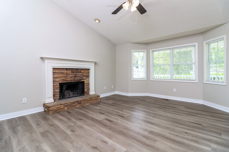 1,545/Mo, 268 Fairview Ln. Dallas, GA 30157 Living Room View 4
