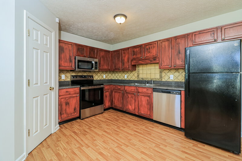 2,150/Mo, 268 Fairview Ln. Dallas, GA 30157 Kitchen View