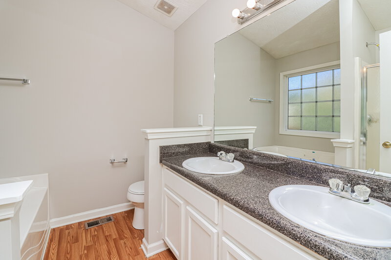 2,150/Mo, 268 Fairview Ln. Dallas, GA 30157 Main Bathroom View