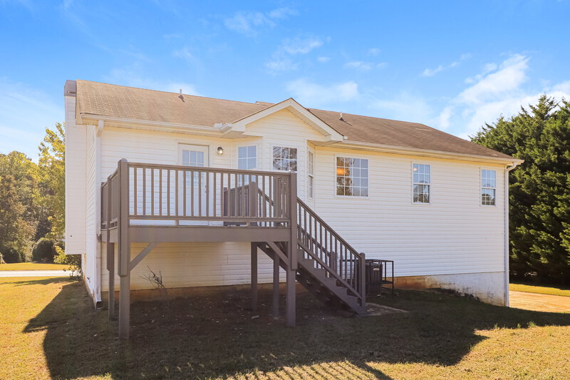 2,150/Mo, 268 Fairview Ln. Dallas, GA 30157 Rear View