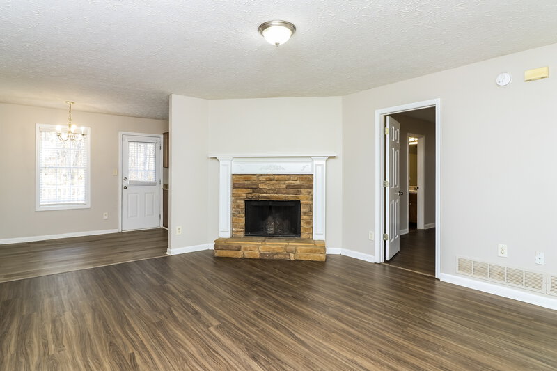 1,515/Mo, 334 Orchard Drive Temple, GA 30179 Living Room View