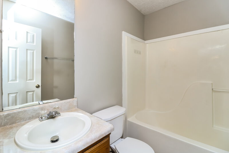 1,515/Mo, 334 Orchard Drive Temple, GA 30179 Main Bathroom View