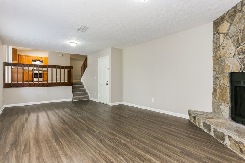 1,710/Mo, 5577 Monette Pl Lithonia, GA 30038 Family Room View 2