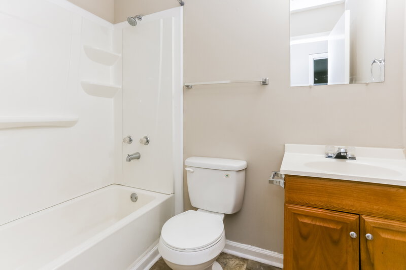 1,710/Mo, 5577 Monette Pl Lithonia, GA 30038 Bathroom View