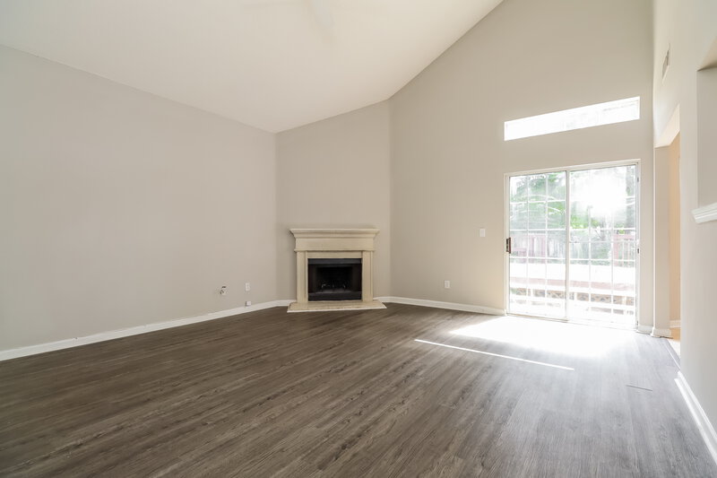 1,845/Mo, 6319 Klondike River Rd Lithonia, GA 30038 Living Room View 2