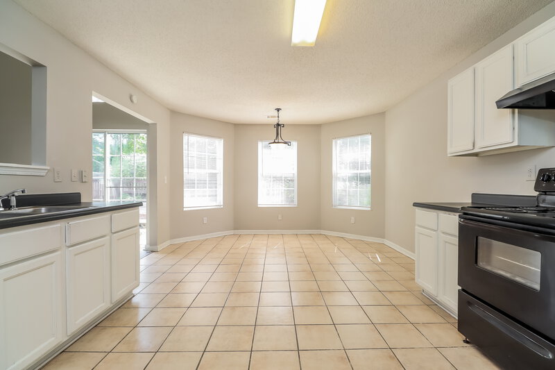 1,845/Mo, 6319 Klondike River Rd Lithonia, GA 30038 Dining Room View 3