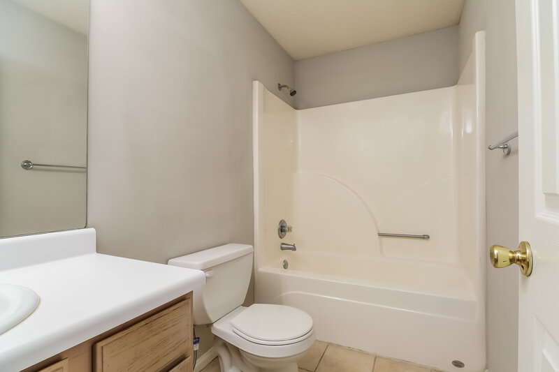 1,845/Mo, 6319 Klondike River Rd Lithonia, GA 30038 Bathroom View