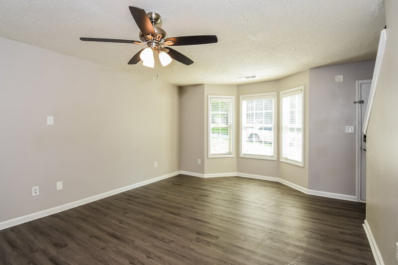 1,775/Mo, 4739 Browns Mill Ferry Rd Lithonia, GA 30038 Living Room View