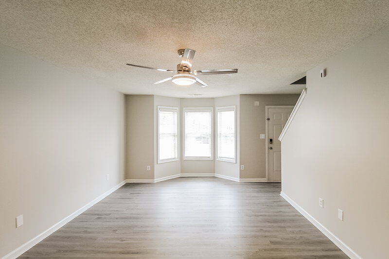 1,865/Mo, 4739 Browns Mill Ferry Rd Lithonia, GA 30038 Living Room View 3