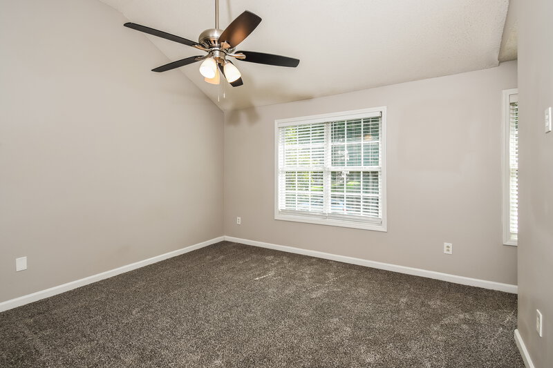1,775/Mo, 4739 Browns Mill Ferry Rd Lithonia, GA 30038 Main Bedroom View 2