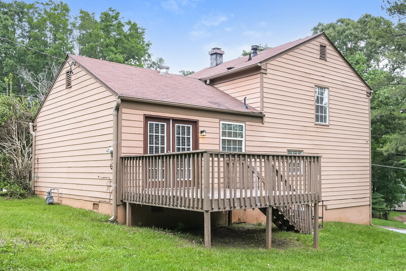 1,670/Mo, 401 Sherwood Oaks Rd Stone Mountain, GA 30087 Rear View