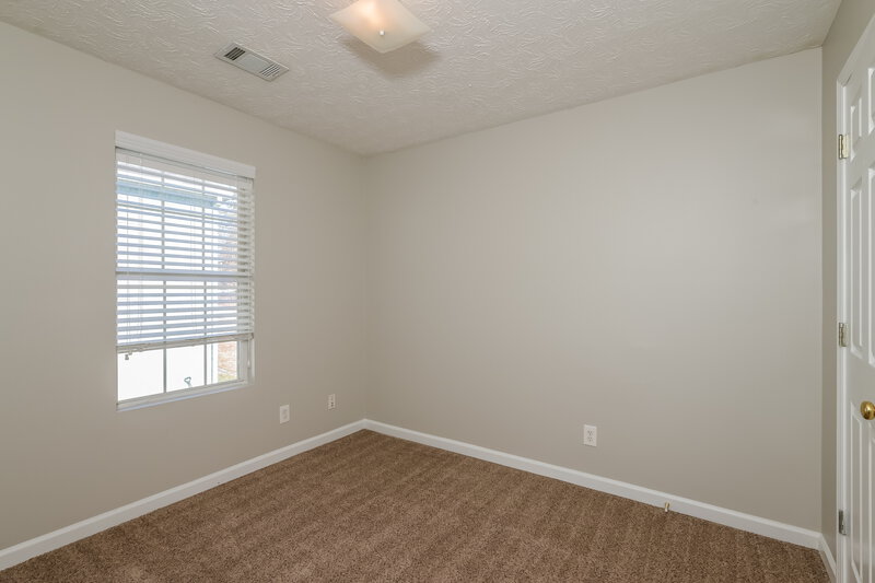 1,835/Mo, 809 Ashley Ln Stone Mountain, GA 30087 Bedroom View