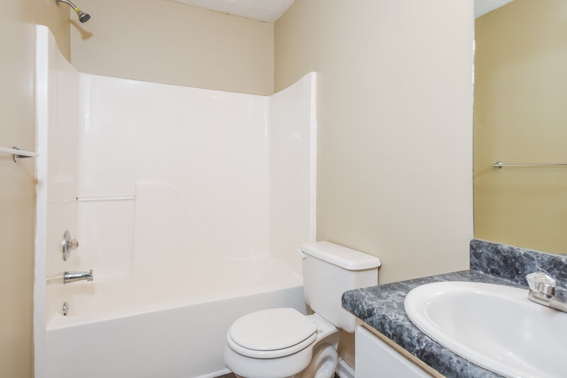 1,630/Mo, 110 Grove Ln Temple, GA 30179 Main Bathroom View