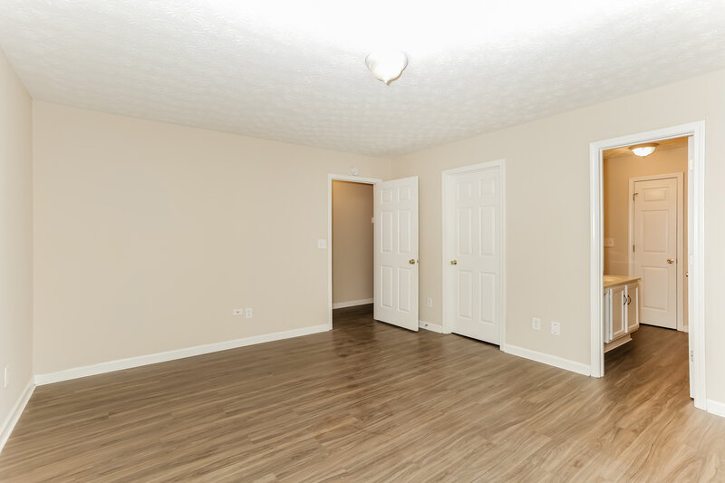 1,700/Mo, 7011 SETTERS Way Lithonia, GA 30038 Main Bedroom View 2