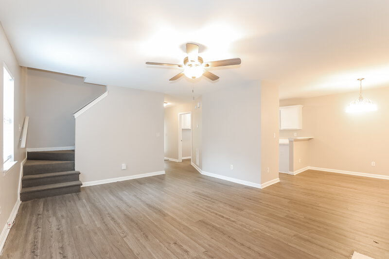 1,800/Mo, 4429 FORD Place Snellville, GA 30039 Living Room View 2